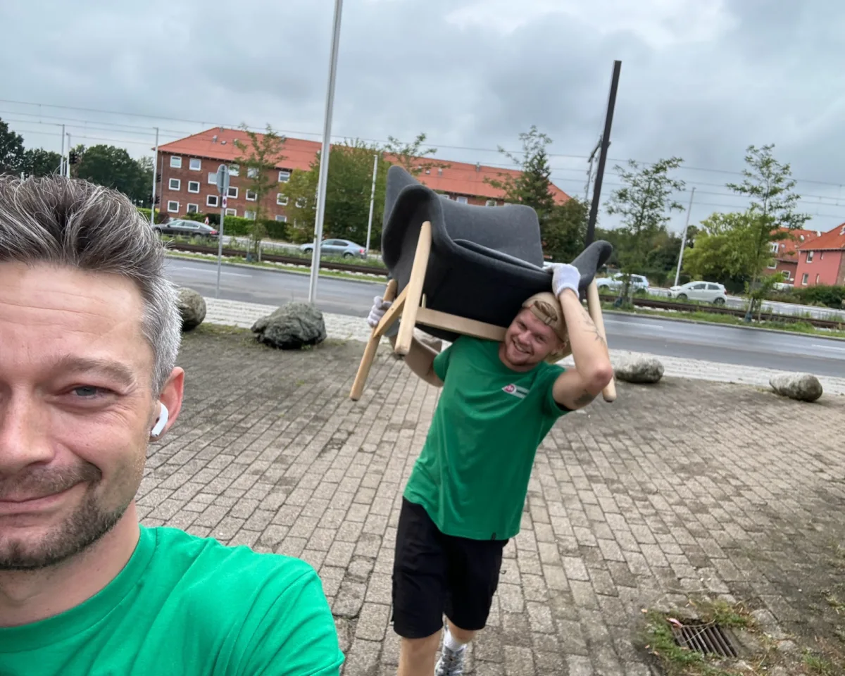 Vi hjælper dig gerne med at flytte 1 værelse.