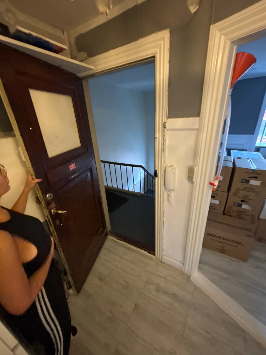 For lille entré til at få ikea pax igennem
